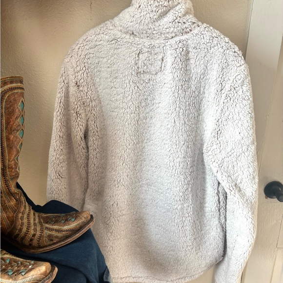 Legendary Whitetails Women’s Cream 1/4 Zip Up Sweater - Picture 3 of 4